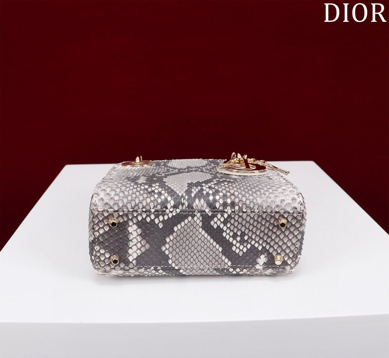 LTB - Luxe Touch Bags - 751