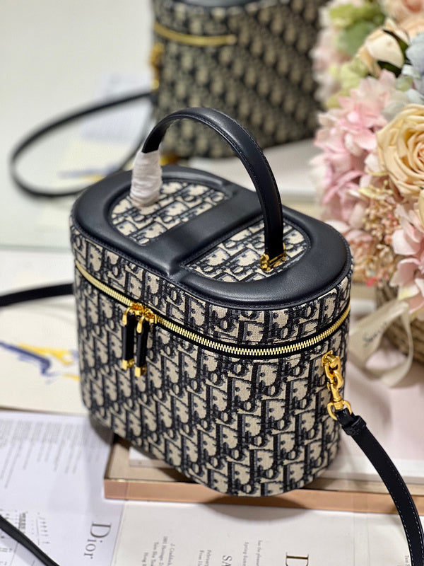 LTB - Luxe Touch Bags - 135