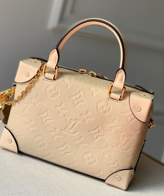 Luxe Touch Bags -   2985