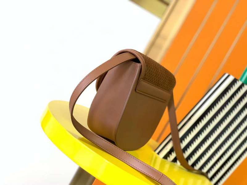Luxe Touch - SLY Bags 201