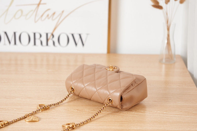 Luxe Touch Bags 

 -  Bags - 2950