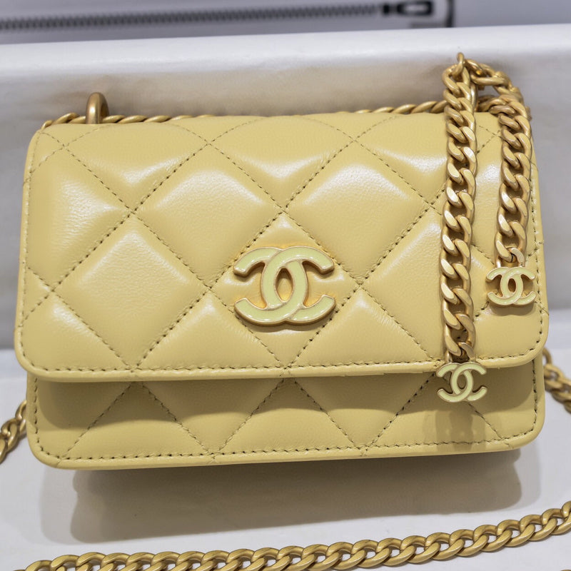 Luxe Touch Bags 

 -  Bags - 2923