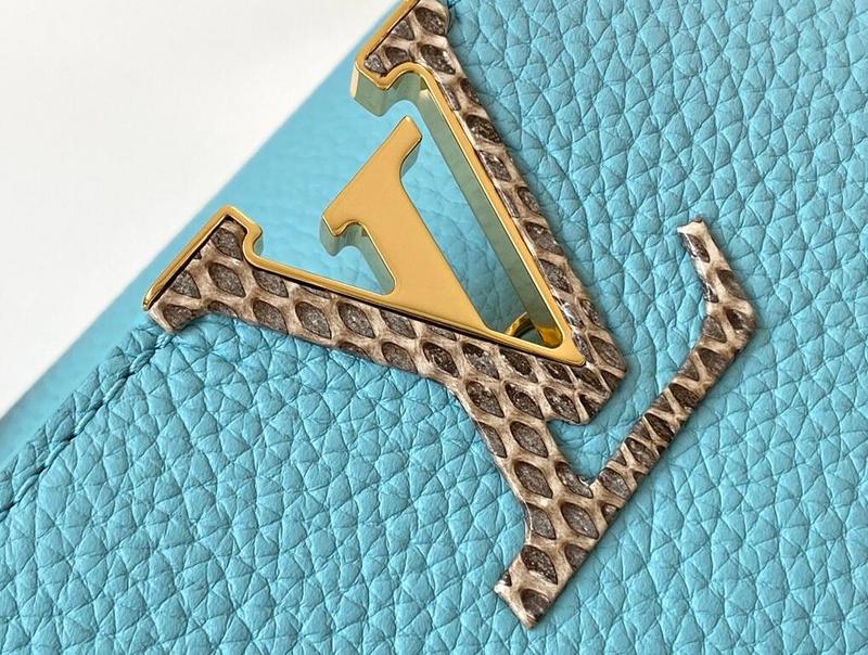 Luxe Touch Bags -   2573
