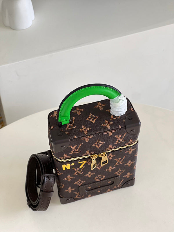 Fashion Luxe Touch bags - 2600
