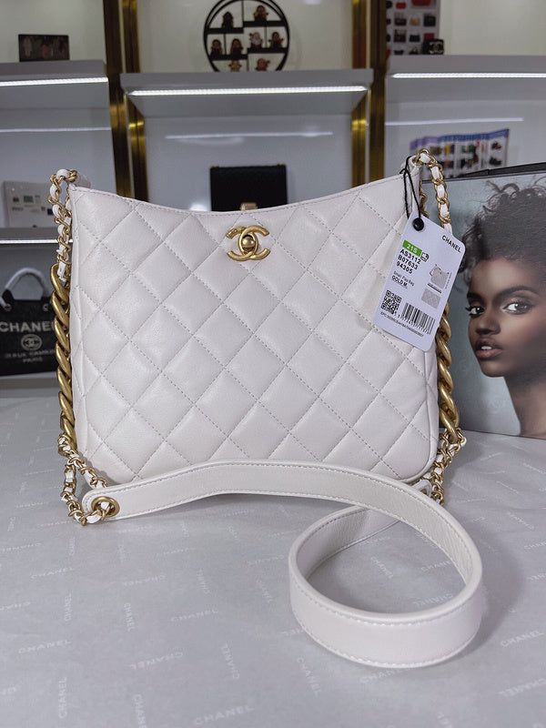 Luxe Touch Bags 

 -  Bags - 3381