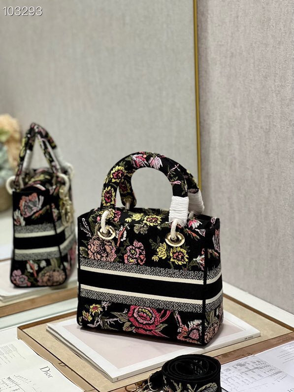 LTB - Luxe Touch Bags - 065