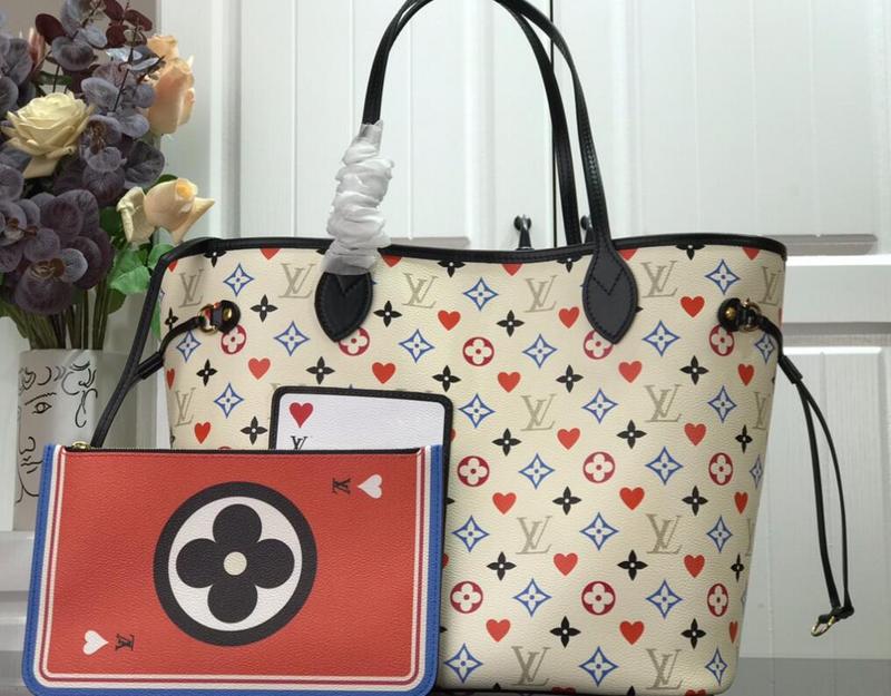 Luxe Touch Bags -   2631