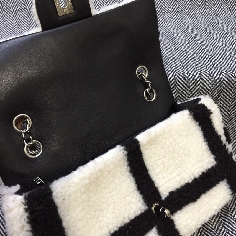 Luxe Touch Bags 

 -  Bags - 3507
