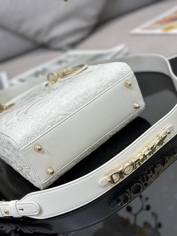 LTB - Luxe Touch Bags - 1206