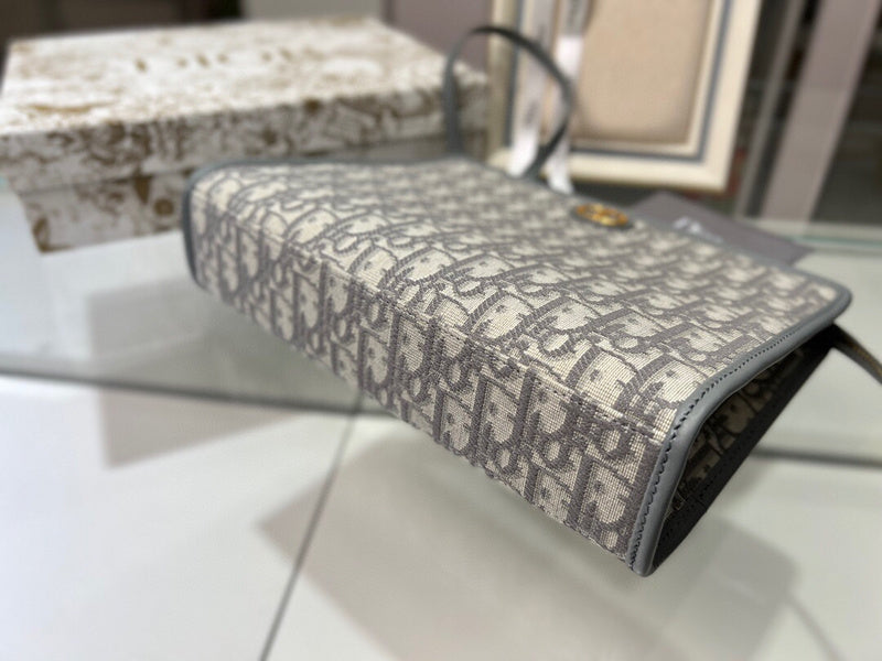 LTB - Luxe Touch Bags - 589
