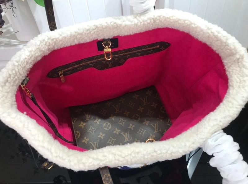 Luxe Touch Bags -   2734
