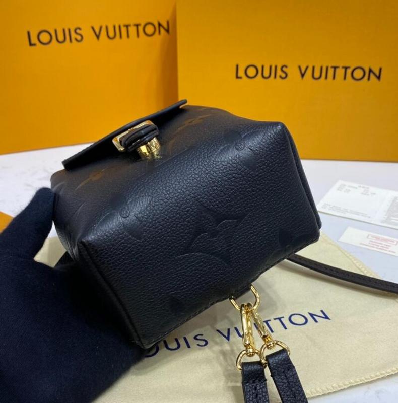 Luxe Touch Bags -   3173
