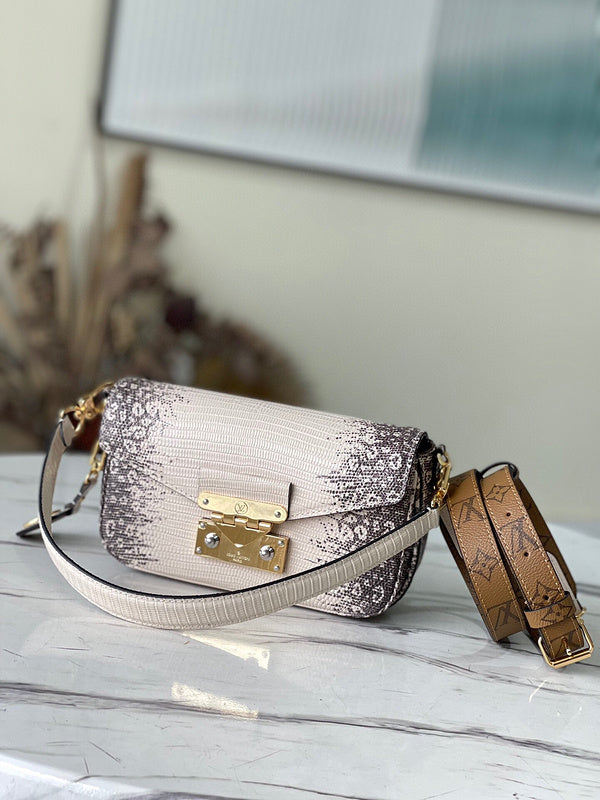 Fashion Luxe Touch bags - 5253