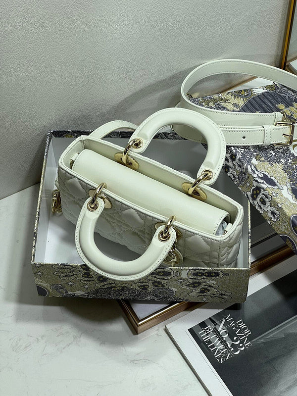 LTB - Luxe Touch Bags - 711