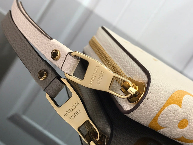 Fashion Luxe Touch bags - 2739