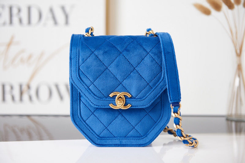 Luxe Touch Bags 

 -  Bags - 3488