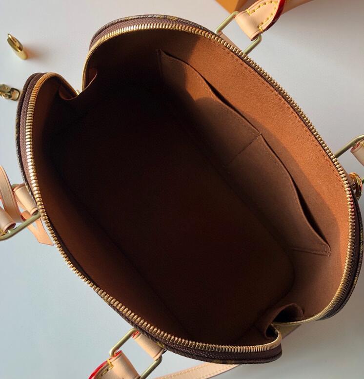 Luxe Touch Bags -   2980