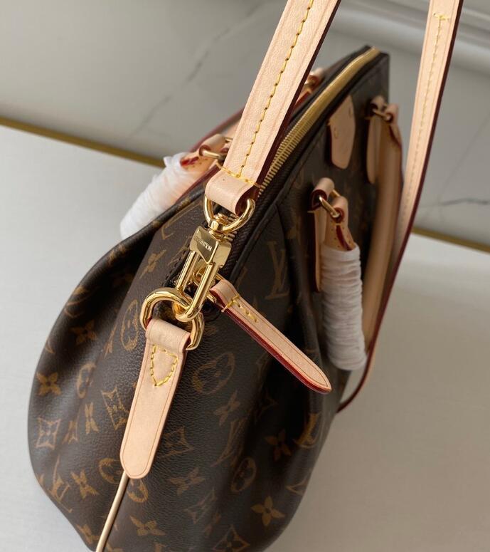 Luxe Touch Bags -   2680