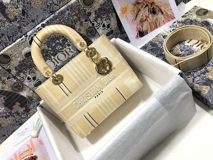 LTB - Luxe Touch Bags - 210