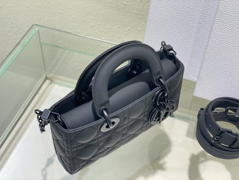 LTB - Luxe Touch Bags - 695