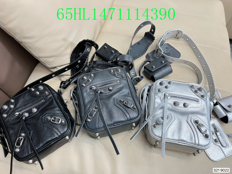 Luxe Touch Fashion - BGA Bags - 1998