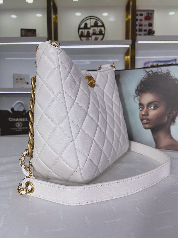 Luxe Touch Bags 

 -  Bags - 3381