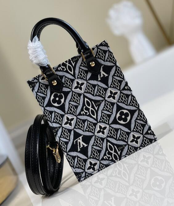 Luxe Touch Bags -   2578