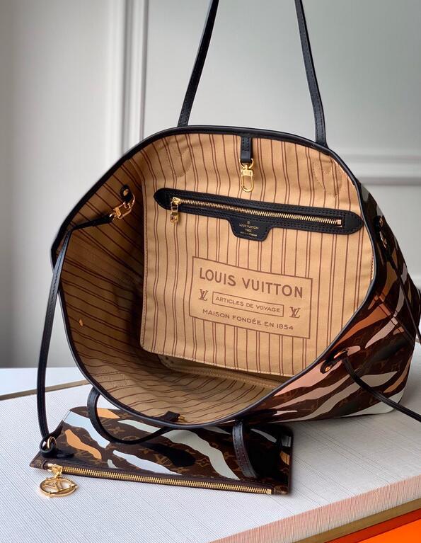 Luxe Touch Bags -   3049