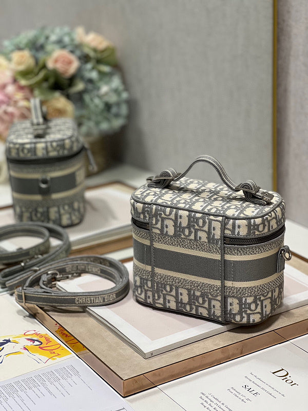 LTB - Luxe Touch Bags - 1927