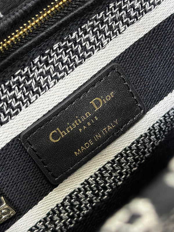 LTB - Luxe Touch Bags - 213