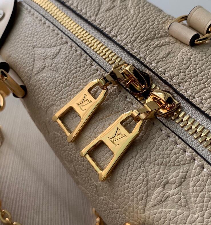 Luxe Touch Bags -   2985