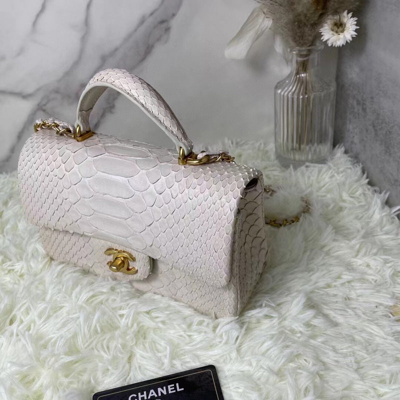 Luxe Touch Bags 

 -  Bags - 3050
