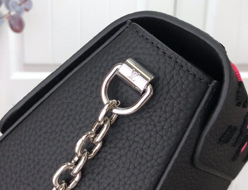 Luxe Touch Bags -   2149