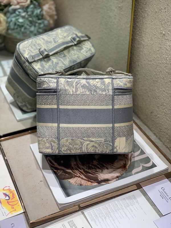 LTB - Luxe Touch Bags - 1974