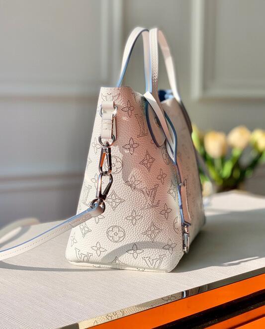 Luxe Touch Bags -   2972