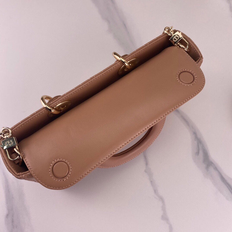 LTB - Luxe Touch Bags - 609