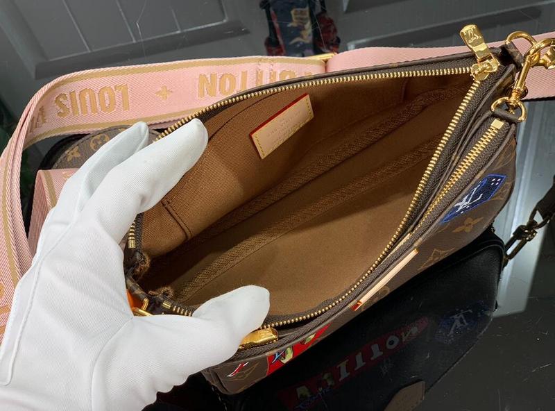 Luxe Touch Bags -   2677