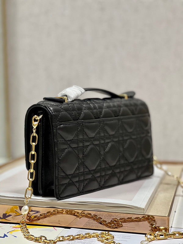 LTB - Luxe Touch Bags - 1407