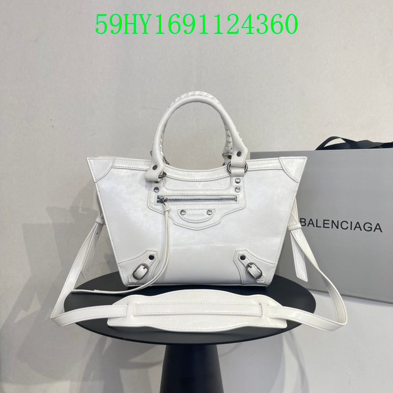 Luxe Touch Fashion - BGA Bags - 1960