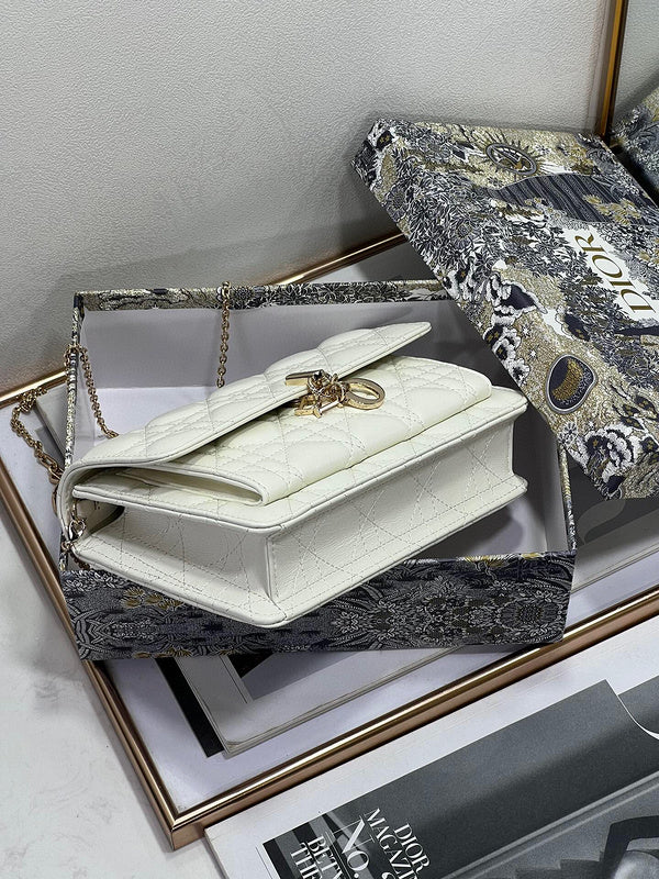 LTB - Luxe Touch Bags - 458