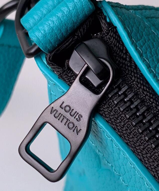 Luxe Touch Bags -   2921