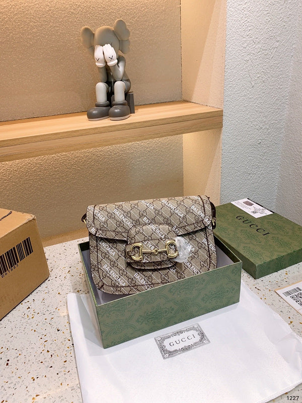 Luxe Touch Fashion - BGA Bags - 1523