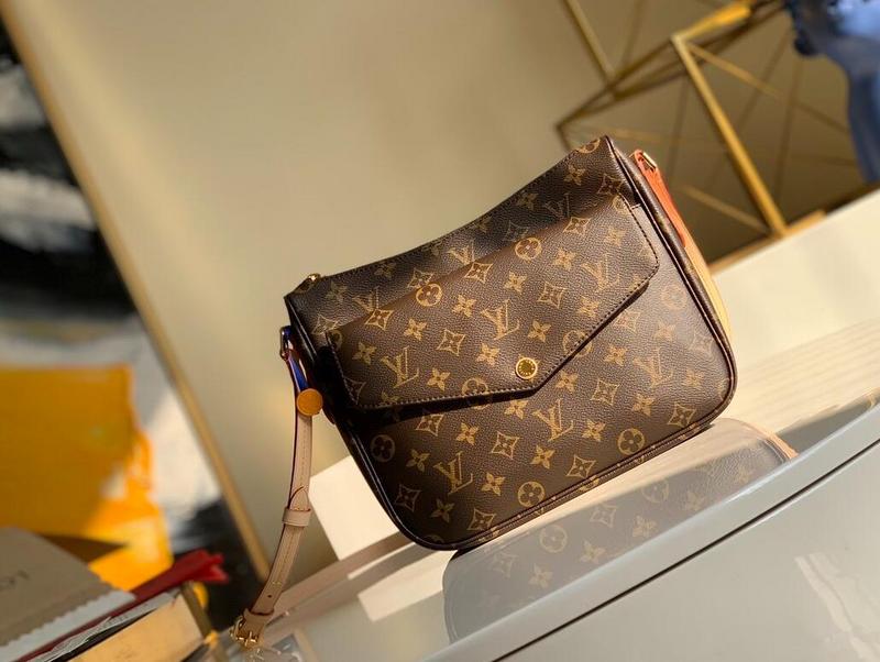 Luxe Touch Bags -   2604
