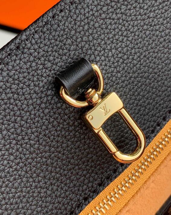 Luxe Touch Bags -   3134