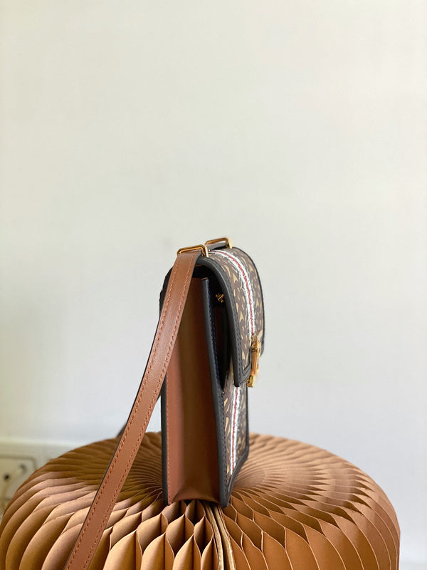 Luxe Touch Fashion -BBR Bags - 1528