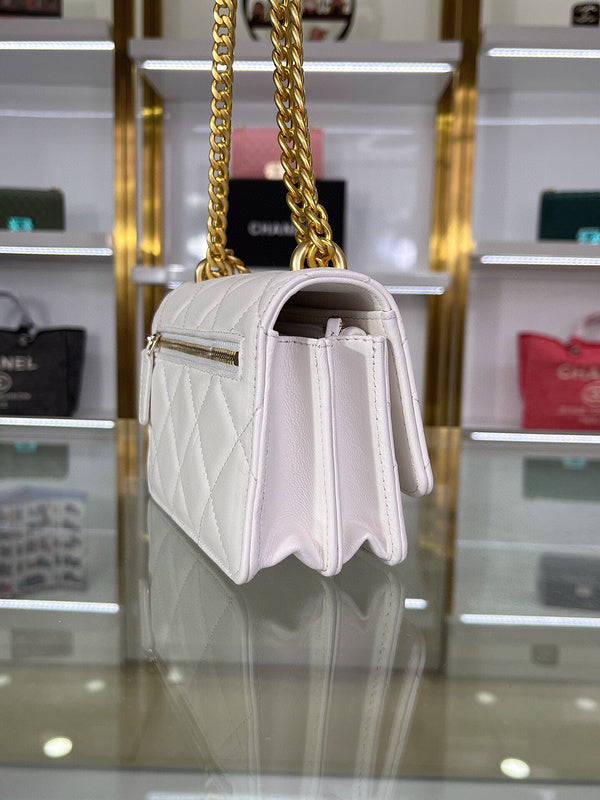 Luxe Touch Bags 

 -  Bags - 3346