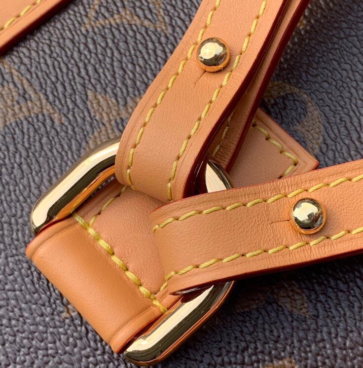 Luxe Touch Bags -   2940