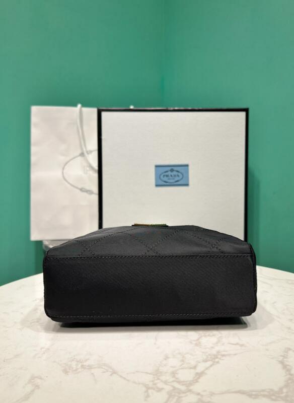 Luxe Touch Bags 

 - PD Bags - 056