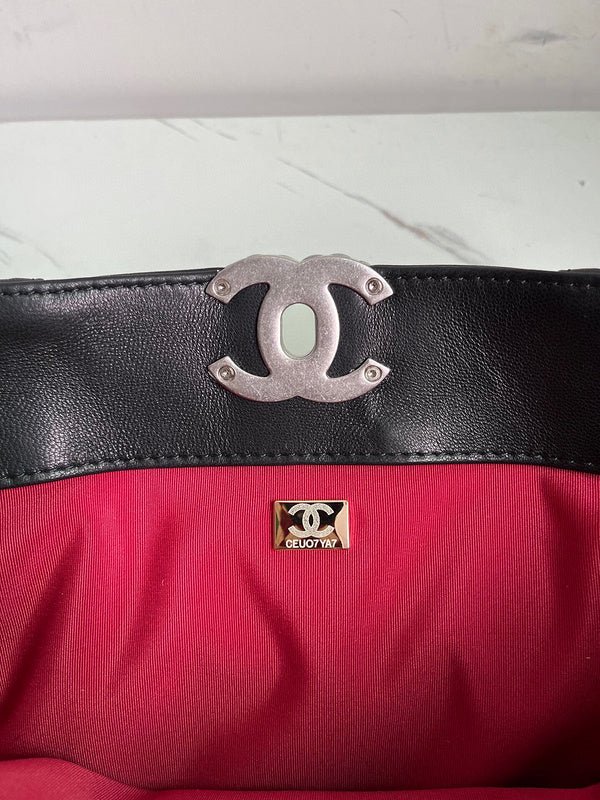 Luxe Touch Bags 

 -  Bags - 2700