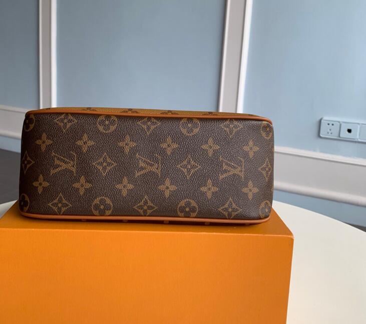 Luxe Touch Bags -   3160